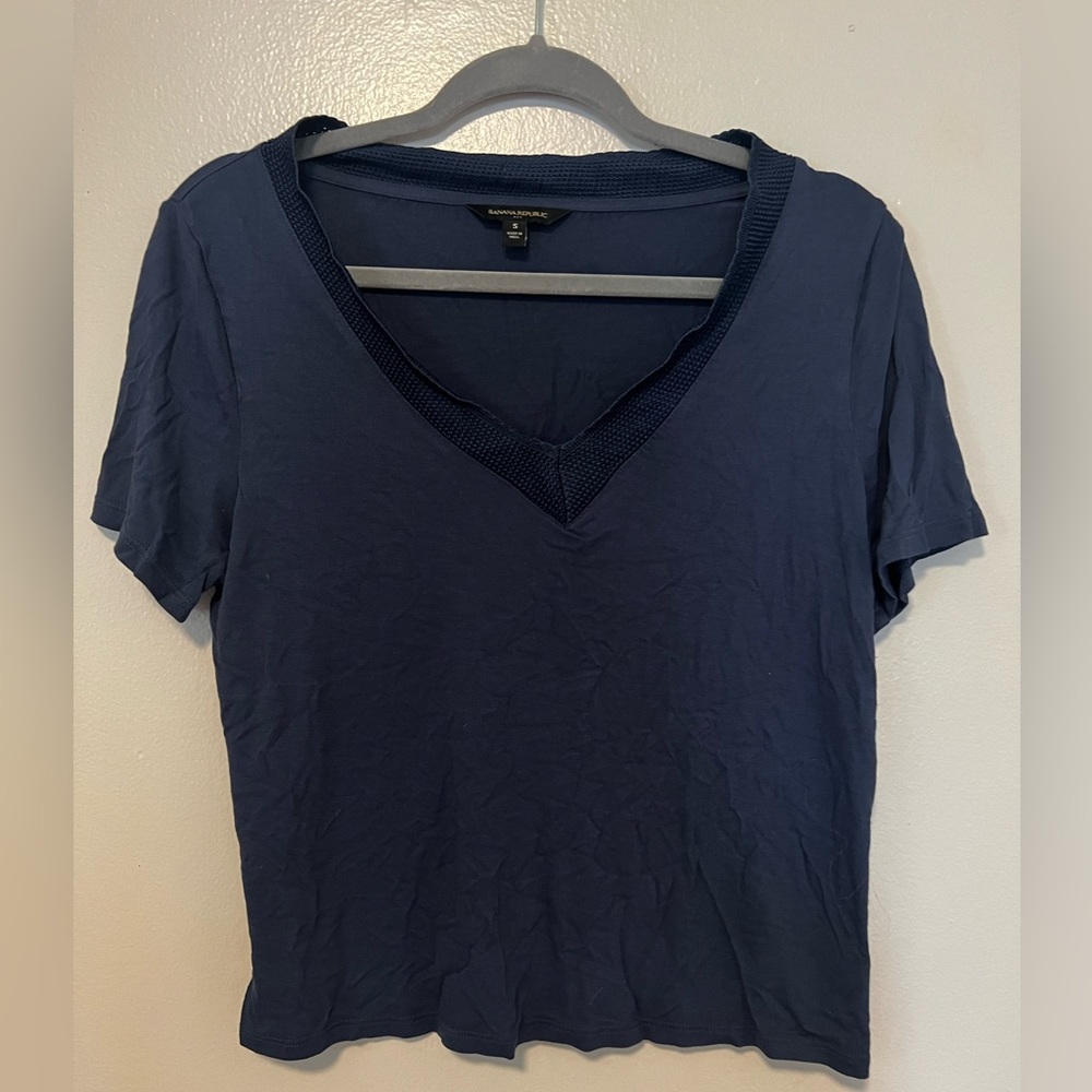 Banana republic t shirt